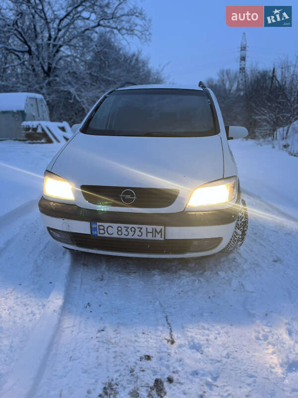 Минивэн Opel Zafira 2001 в Стрые