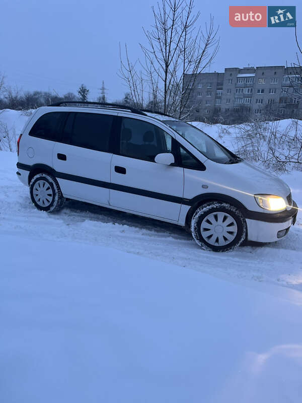 Минивэн Opel Zafira 2001 в Стрые