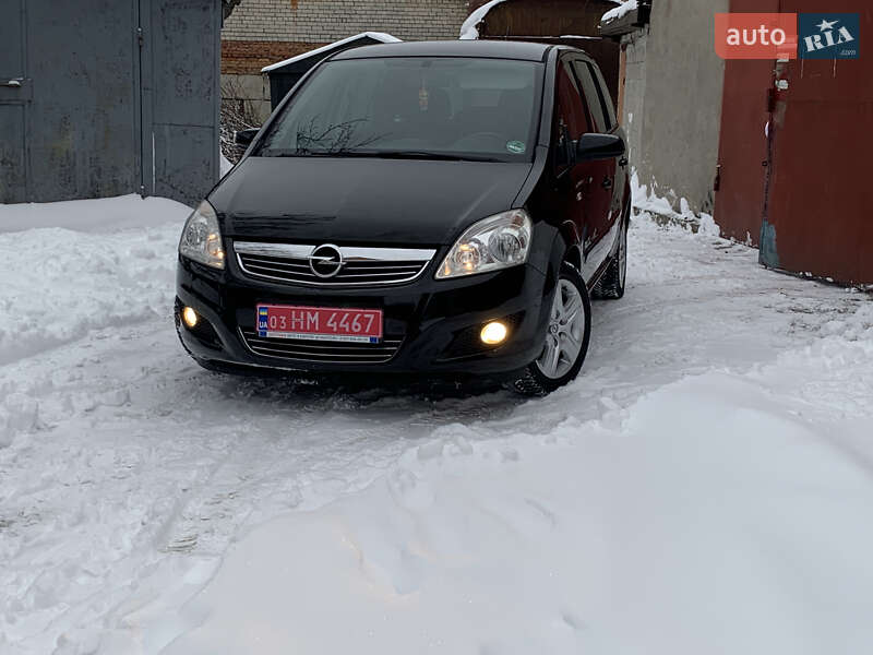 Мінівен Opel Zafira 2009 в Сарнах