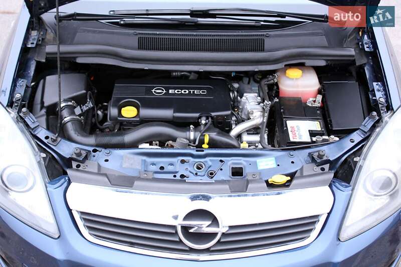 Минивэн Opel Zafira 2012 в Виннице