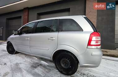 Минивэн Opel Zafira 2010 в Белой Церкви