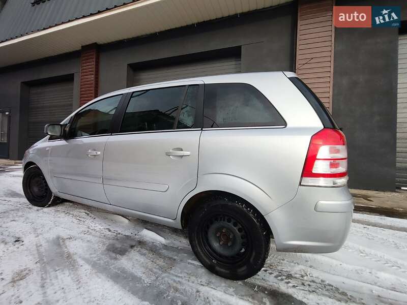 Минивэн Opel Zafira 2010 в Белой Церкви фото 2 Минивэн Opel Zafira 2010 в Белой Церкви