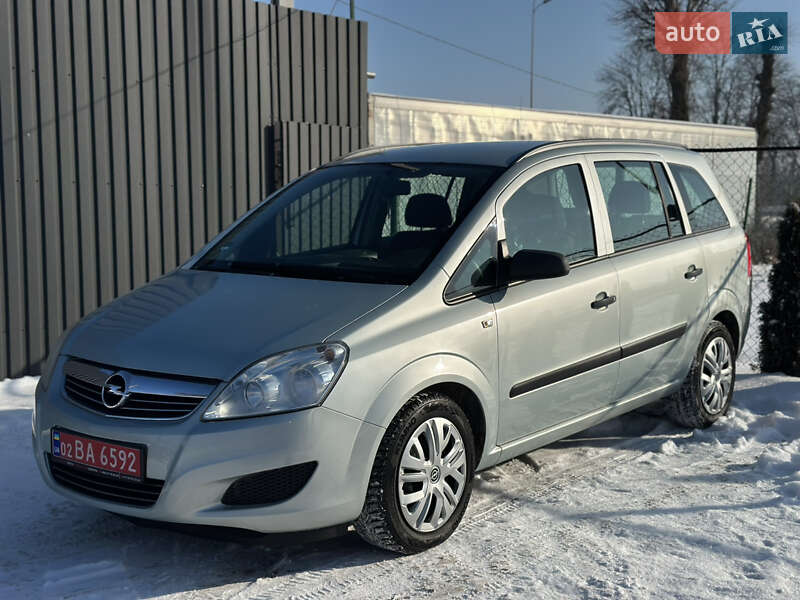 Минивэн Opel Zafira 2009 в Виннице