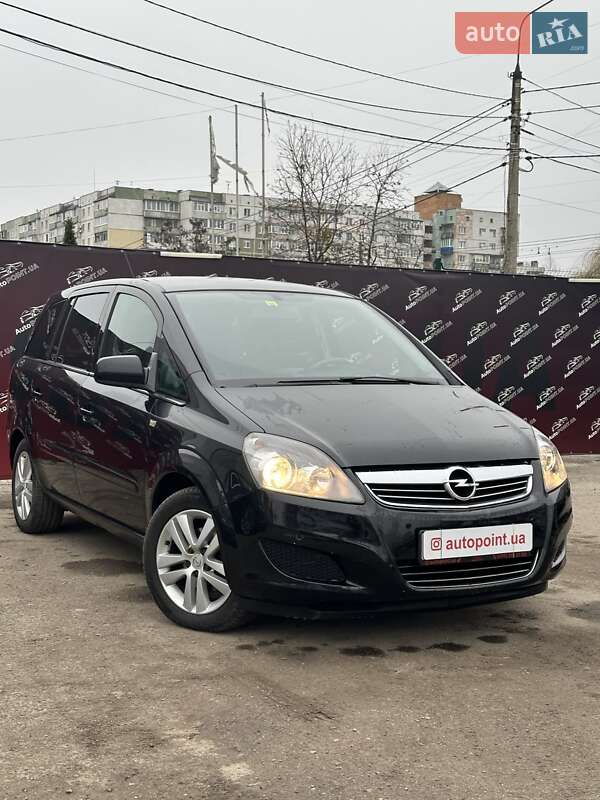 Opel Zafira 2011