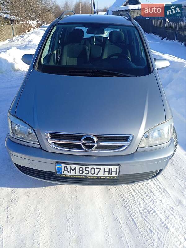 Opel Zafira 2004 Opel Zafira 2004