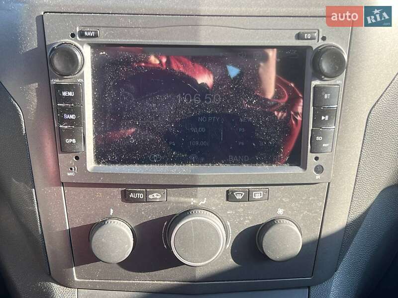 Минивэн Opel Zafira 2006 в Киеве