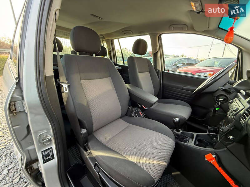 Минивэн Opel Zafira 2004 в Стрые фото 24 Минивэн Opel Zafira 2004 в Стрые
