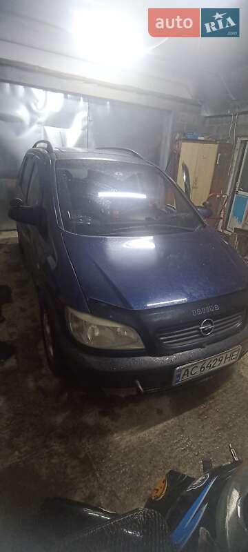 Минивэн Opel Zafira 2000 в Туре фото 2 Минивэн Opel Zafira 2000 в Туре