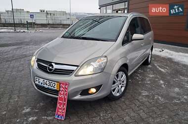 Минивэн Opel Zafira 2010 в Могилев-Подольске