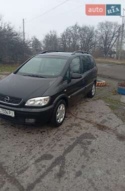 Минивэн Opel Zafira 2000 в Полтаве