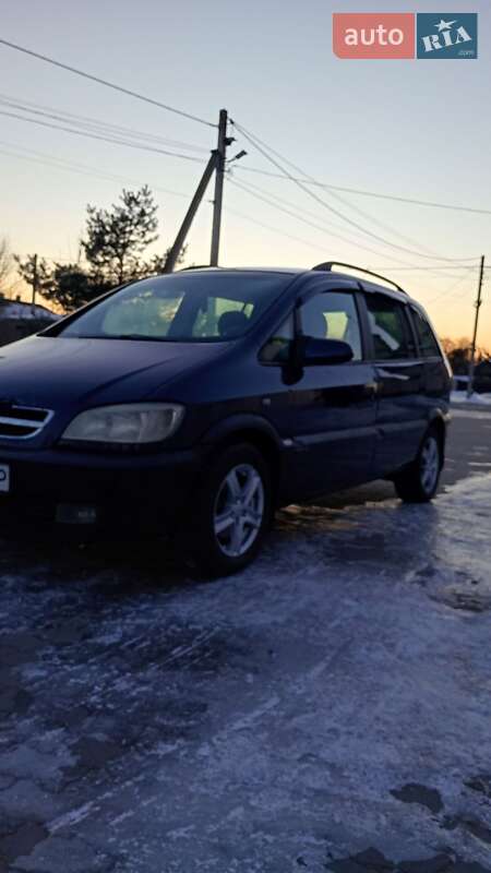 Минивэн Opel Zafira 2001 в Рава-Русской