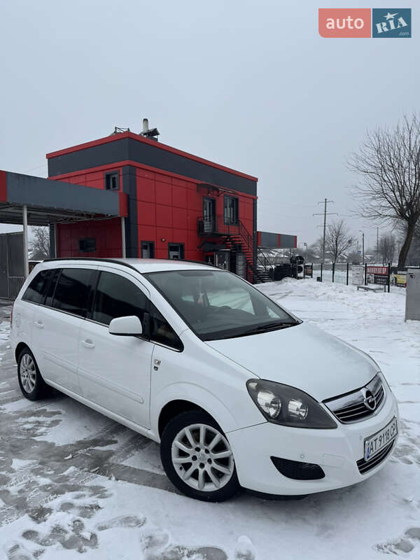 Opel Zafira 2010