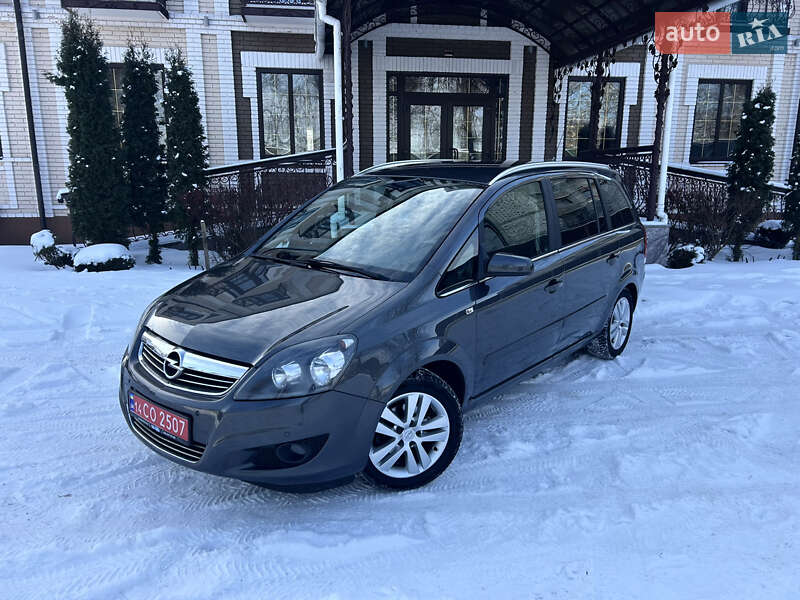 Минивэн Opel Zafira 2009 в Виннице