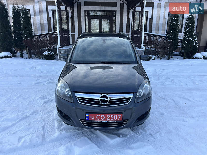 Минивэн Opel Zafira 2009 в Виннице