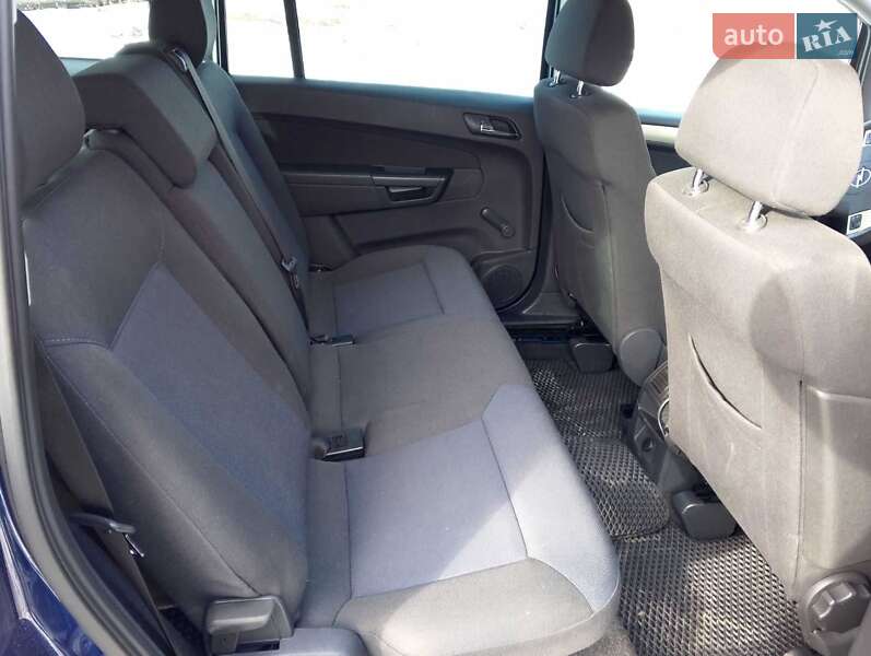 Минивэн Opel Zafira 2008 в Нежине