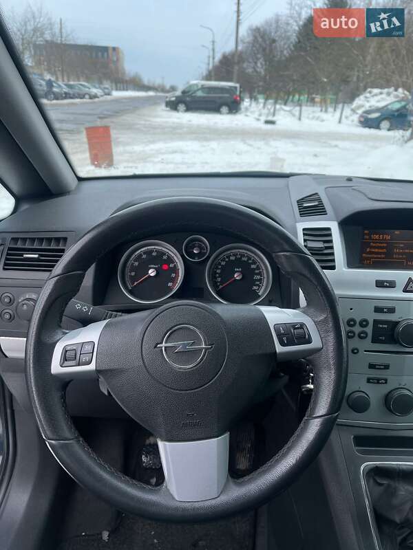 Минивэн Opel Zafira 2010 в Луцке фото 12 Минивэн Opel Zafira 2010 в Луцке