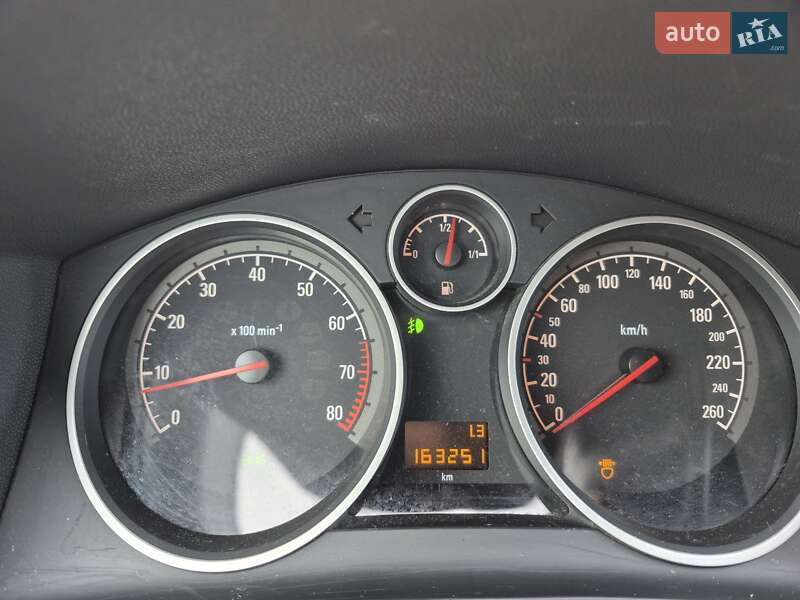 Мінівен Opel Zafira 2011 в Одесі