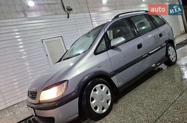 Мінівен Opel Zafira 2002 в Чернівцях
