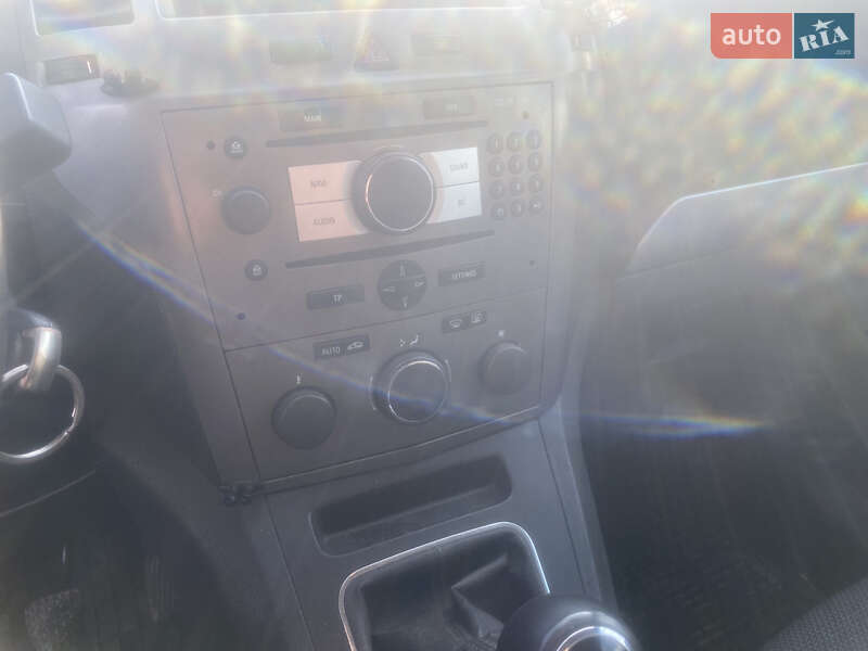 Минивэн Opel Zafira 2007 в Львове