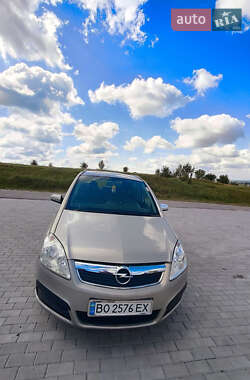 Мінівен Opel Zafira 2008 в Тернополі