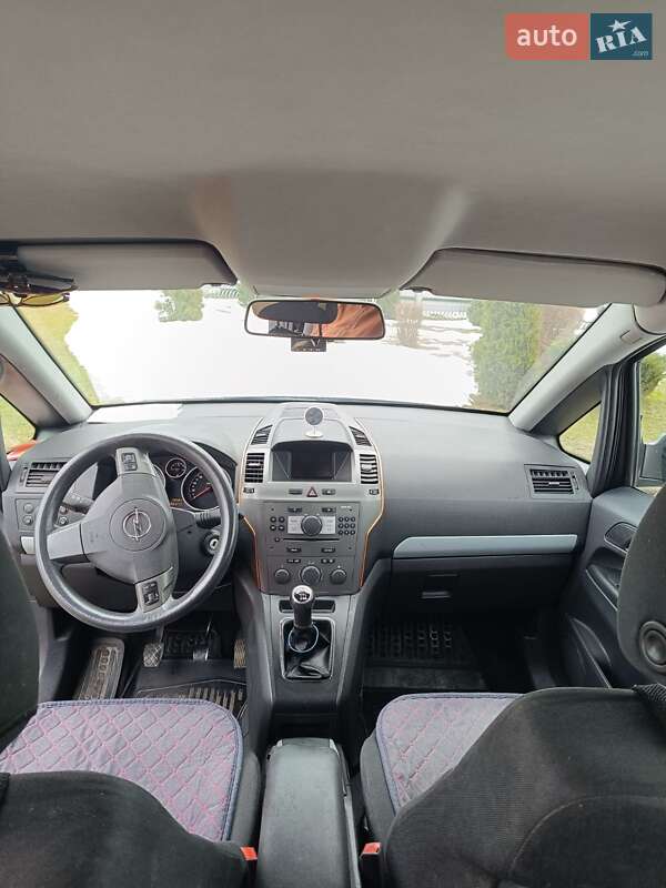 Минивэн Opel Zafira 2007 в Новояворовске фото 4 Минивэн Opel Zafira 2007 в Новояворовске