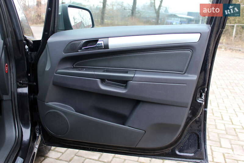 Минивэн Opel Zafira 2011 в Самборе фото 58 Минивэн Opel Zafira 2011 в Самборе