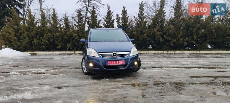 Минивэн Opel Zafira 2009 в Харькове