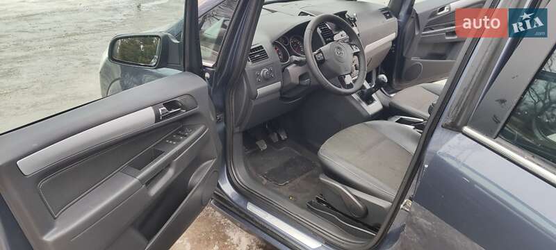 Минивэн Opel Zafira 2009 в Харькове