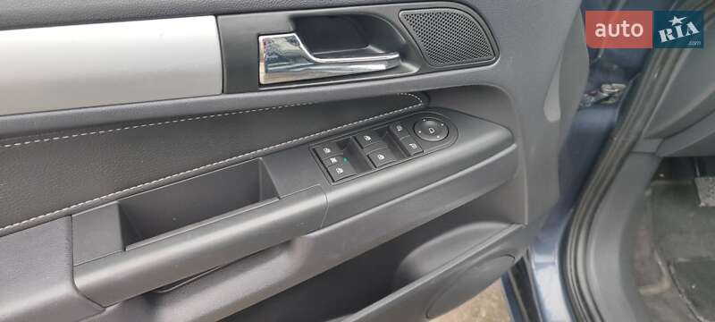 Минивэн Opel Zafira 2009 в Харькове