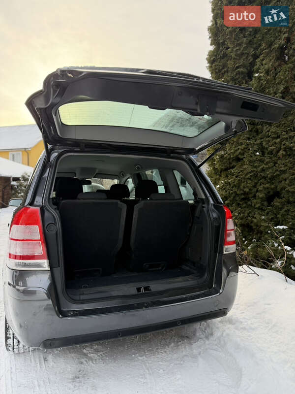 Минивэн Opel Zafira 2009 в Луцке фото 18 Минивэн Opel Zafira 2009 в Луцке