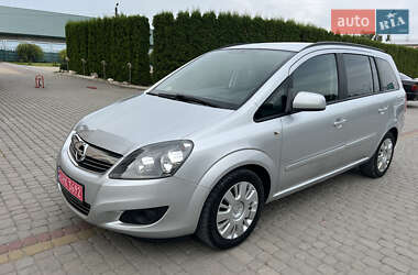 Минивэн Opel Zafira 2012 в Дунаевцах