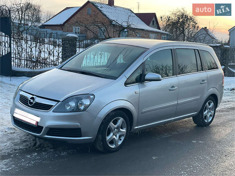 Минивэн Opel Zafira 2008 в Луцке фото Минивэн Opel Zafira 2008 в Луцке
