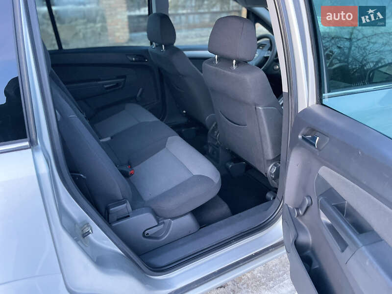 Минивэн Opel Zafira 2008 в Луцке фото 10 Минивэн Opel Zafira 2008 в Луцке
