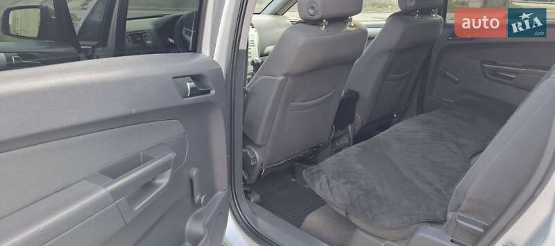 Мінівен Opel Zafira 2012 в Житомирі