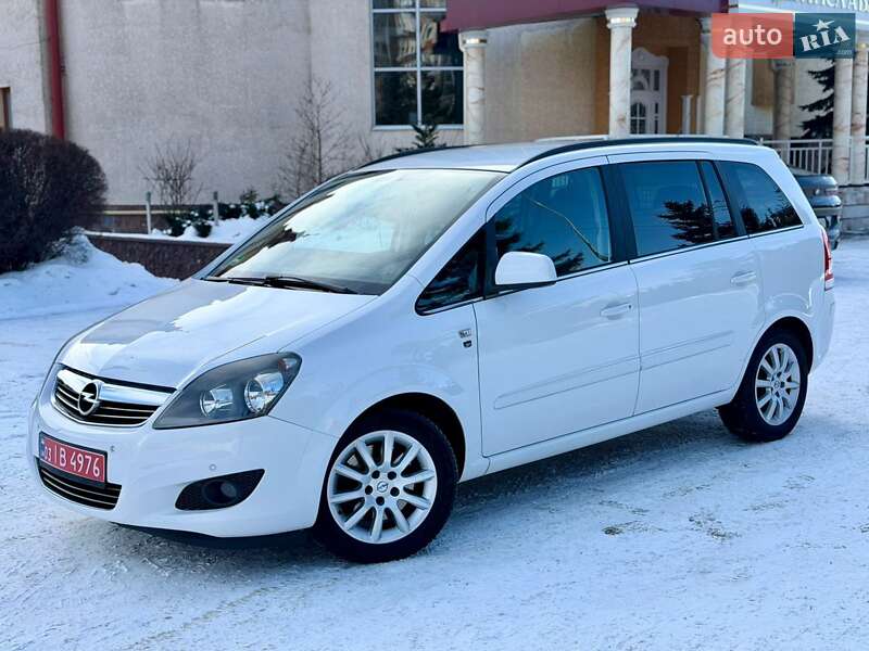 Минивэн Opel Zafira 2011 в Тернополе фото 2 Минивэн Opel Zafira 2011 в Тернополе