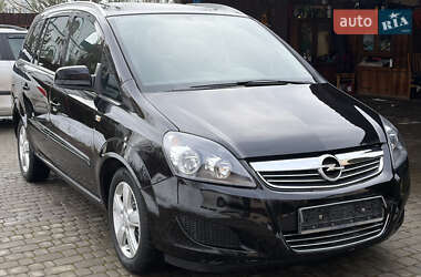 Минивэн Opel Zafira 2011 в Луцке