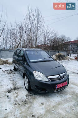 Минивэн Opel Zafira 2010 в Луцке