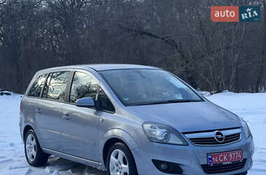 Минивэн Opel Zafira 2008 в Белой Церкви