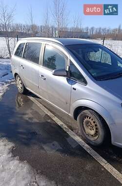 Минивэн Opel Zafira 2007 в Буче