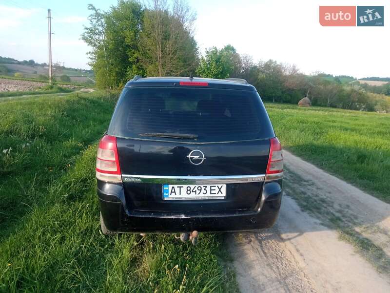 Минивэн Opel Zafira 2008 в Косове фото 8 Минивэн Opel Zafira 2008 в Косове