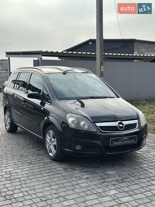 Минивэн Opel Zafira 2006 в Каменском