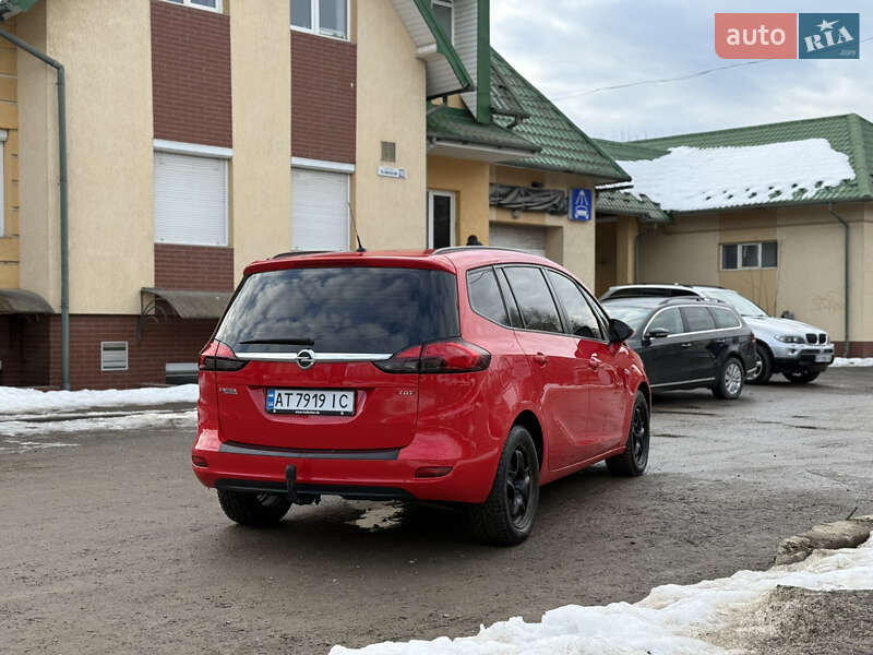 Минивэн Opel Zafira 2012 в Ивано-Франковске