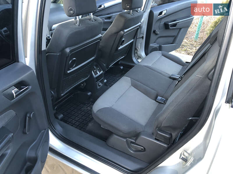 Минивэн Opel Zafira 2006 в Турке