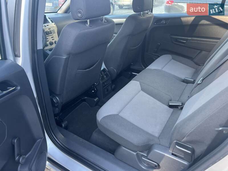 Минивэн Opel Zafira 2008 в Бучаче фото 13 Минивэн Opel Zafira 2008 в Бучаче