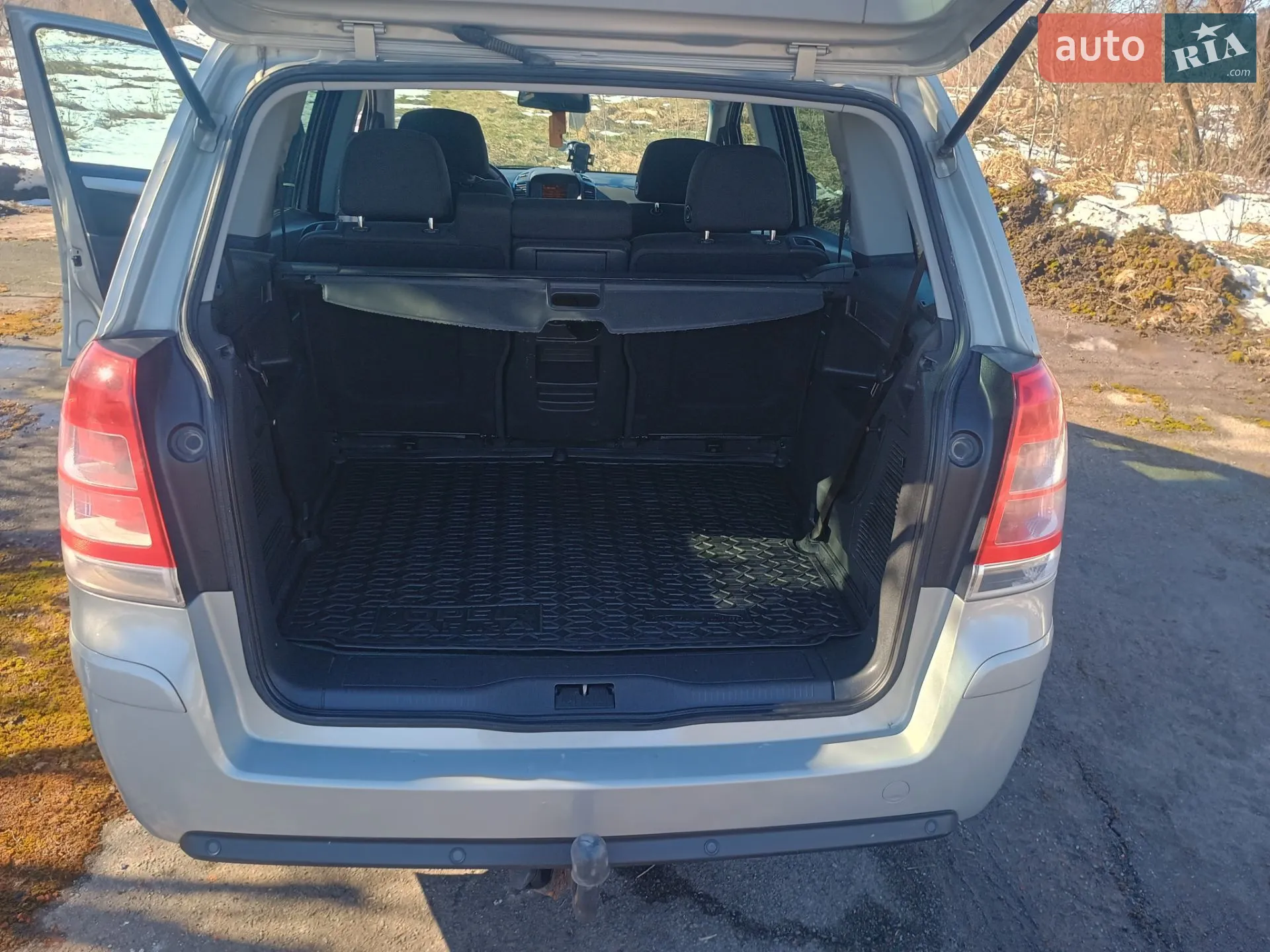2010 Opel Zafira - мініатюра 9