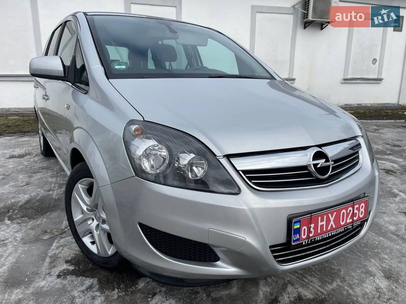 Мінівен Opel Zafira 2010 в Білій Церкві