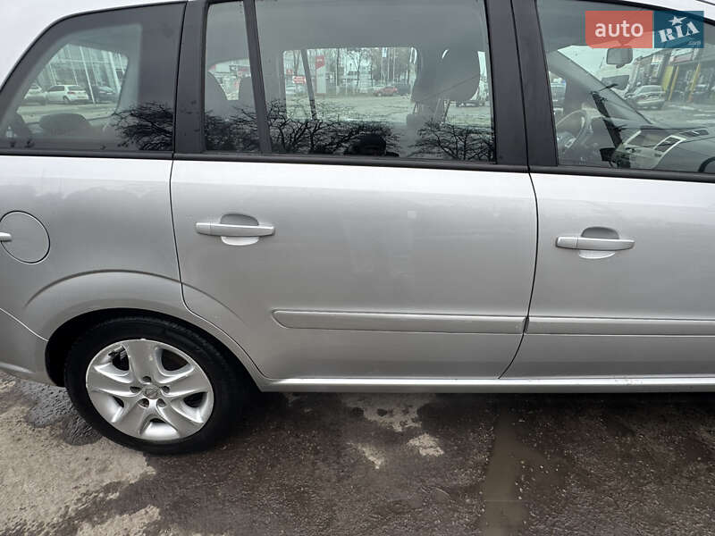 Минивэн Opel Zafira 2008 в Белой Церкви