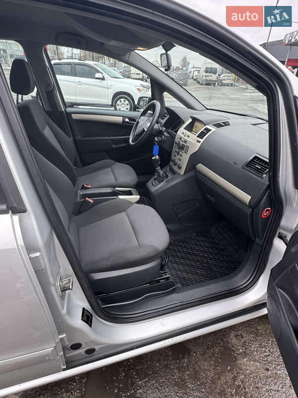 Минивэн Opel Zafira 2008 в Белой Церкви