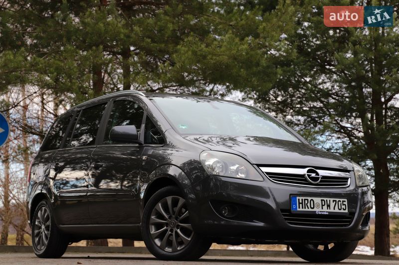 Минивэн Opel Zafira 2011 в Дрогобыче фото 8 Минивэн Opel Zafira 2011 в Дрогобыче