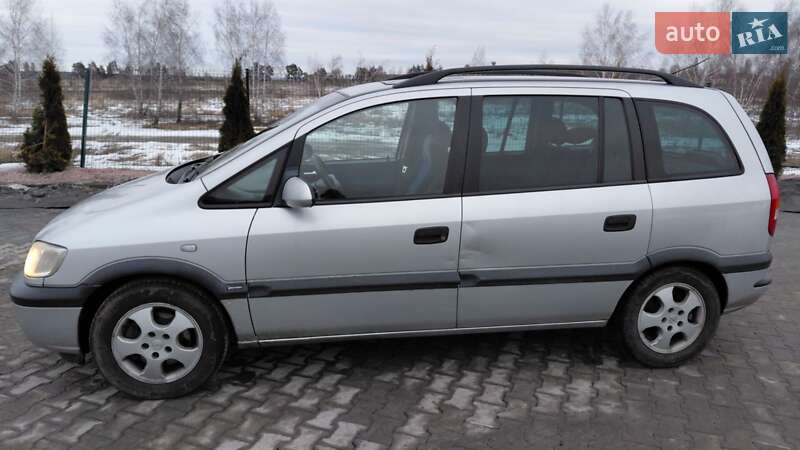Минивэн Opel Zafira 2000 в Немишаево